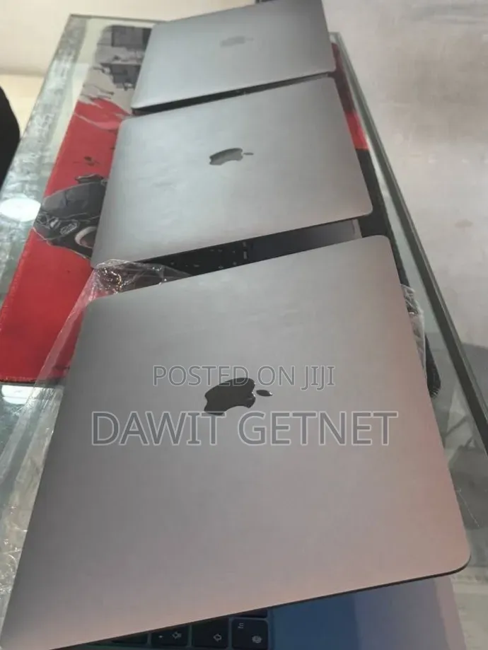 New Laptop Apple MacBook Air 2020 M1 8GB Apple M1 SSD 256GB