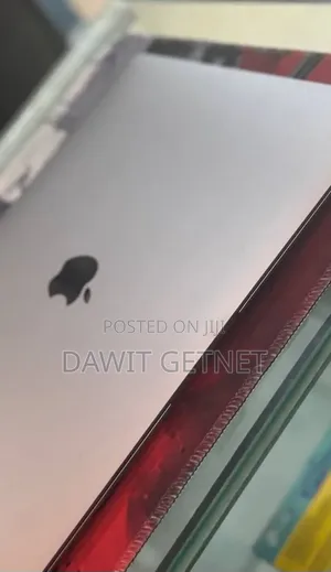 New Laptop Apple MacBook Air 2020 M1 8GB Apple M1 SSD 256GB