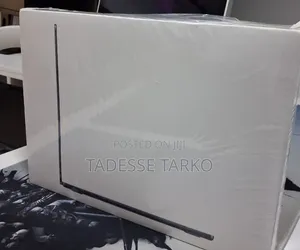 New Laptop Apple MacBook Air 2022 M2 8GB Apple M2 SSD 256GB