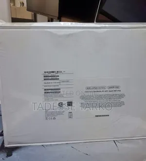 New Laptop Apple MacBook Air 2022 M2 8GB Apple M2 SSD 256GB