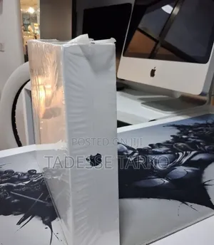 New Laptop Apple MacBook Air 2022 M2 8GB Apple M2 SSD 256GB