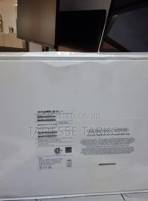 New Laptop Apple MacBook Air 2022 M2 8GB Apple M2 SSD 256GB