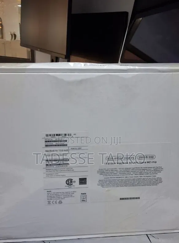New Laptop Apple MacBook Air 2022 M2 8GB Apple M2 SSD 256GB