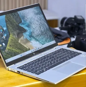 New Laptop HP EliteBook 840 G7 8GB Intel Core i5 SSD 512GB