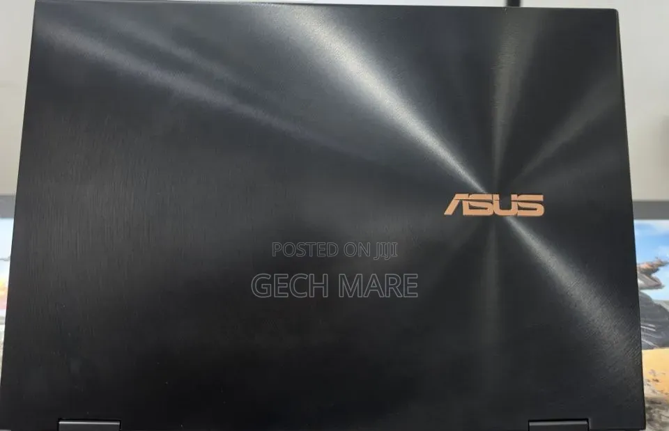 New Laptop Asus Zenbook 15 OLED 16GB Intel Core i7 SSD 512GB