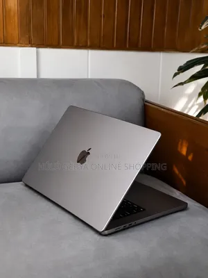Laptop Apple MacBook Pro 2021 M1 32GB Apple M1 Max SSD 1T