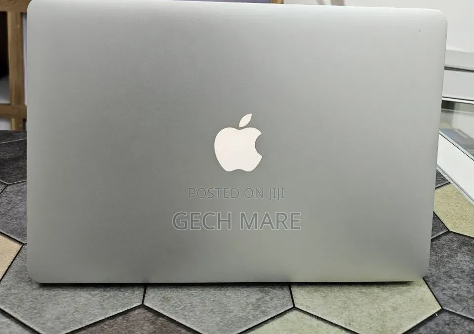 New Laptop Apple MacBook Air 2017 8GB Intel Core i5 SSD 256GB