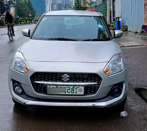 Suzuki Swift 2022 Gray