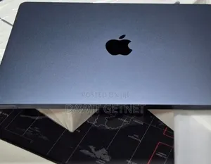 New Laptop Apple MacBook Air 2022 M2 8GB Apple M2 SSD 256GB