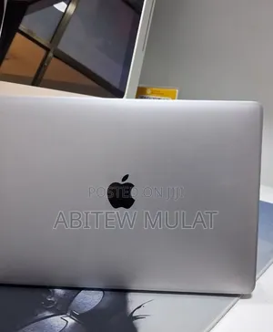 New Laptop Apple MacBook Air 2019 8GB Intel Core i5 SSD 128GB