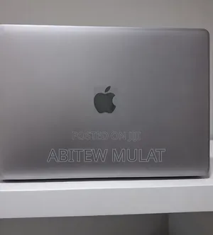 New Laptop Apple MacBook Air 2019 8GB Intel Core i5 SSD 128GB