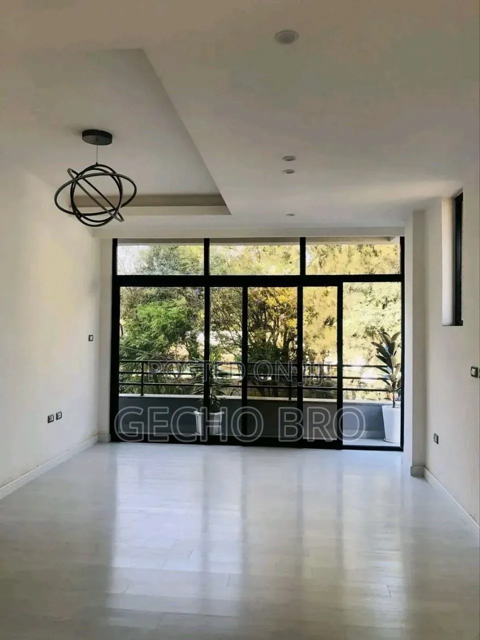 Furnished 7bdrm House in Bole for sale