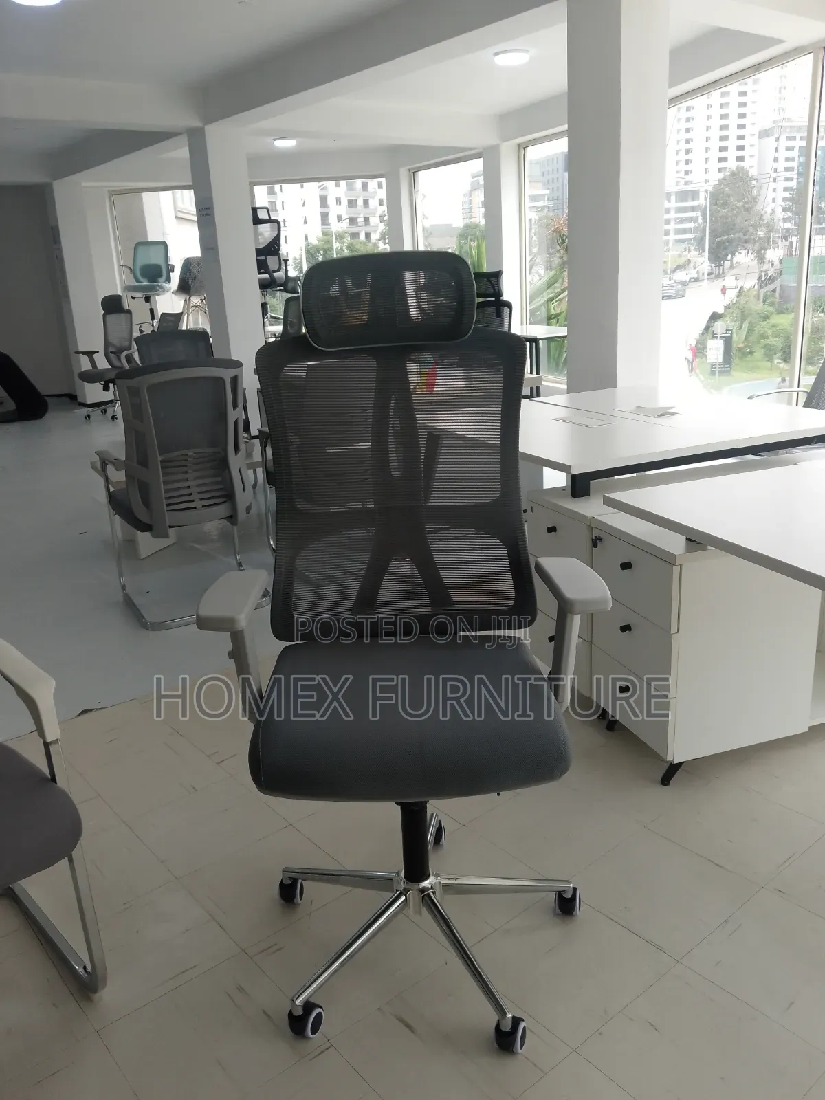 Adjustable Manager Chair – ቁመቱ የሚስተካከል