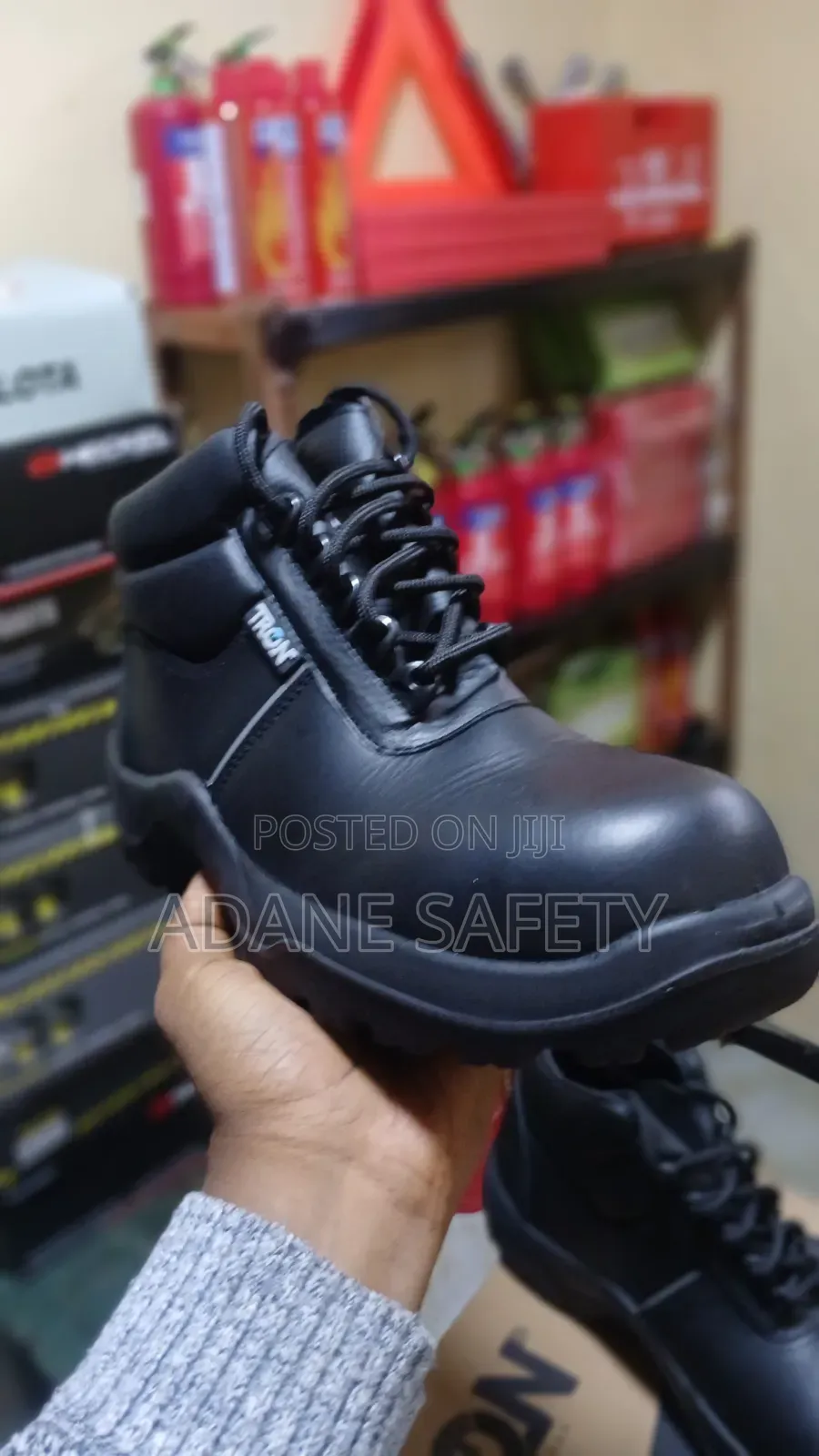 ቀለል ያለ ሴፍቲ ጫማ Light Safety Shoe 不然አዳነ ሴፍቲ