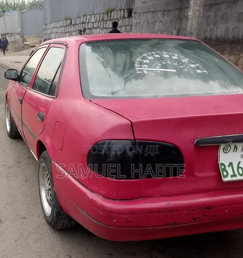 Toyota Corolla 2003 Red