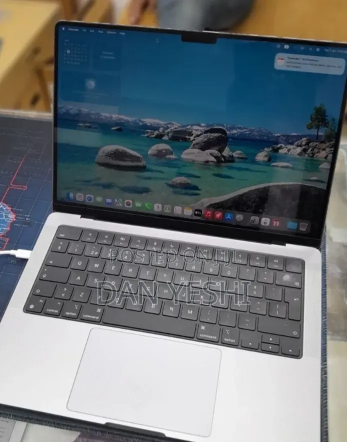 New Laptop Apple MacBook Pro 2021 M1 16GB Apple M1 Pro SSD 512GB