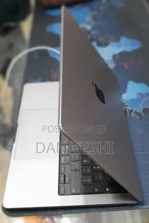 New Laptop Apple MacBook Pro 2021 M1 16GB Apple M1 Pro SSD 512GB