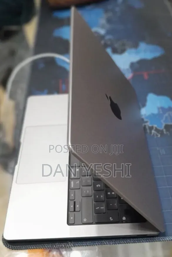 New Laptop Apple MacBook Pro 2021 M1 16GB Apple M1 Pro SSD 512GB