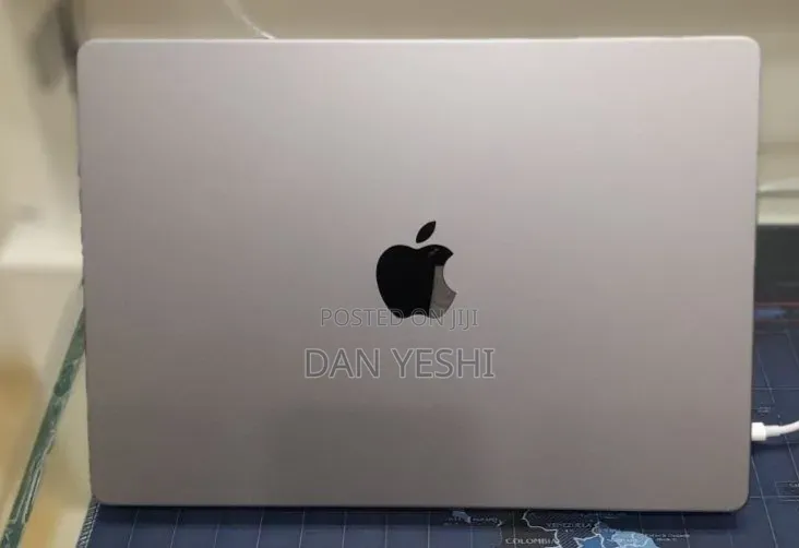 New Laptop Apple MacBook Pro 2021 M1 16GB Apple M1 Pro SSD 512GB
