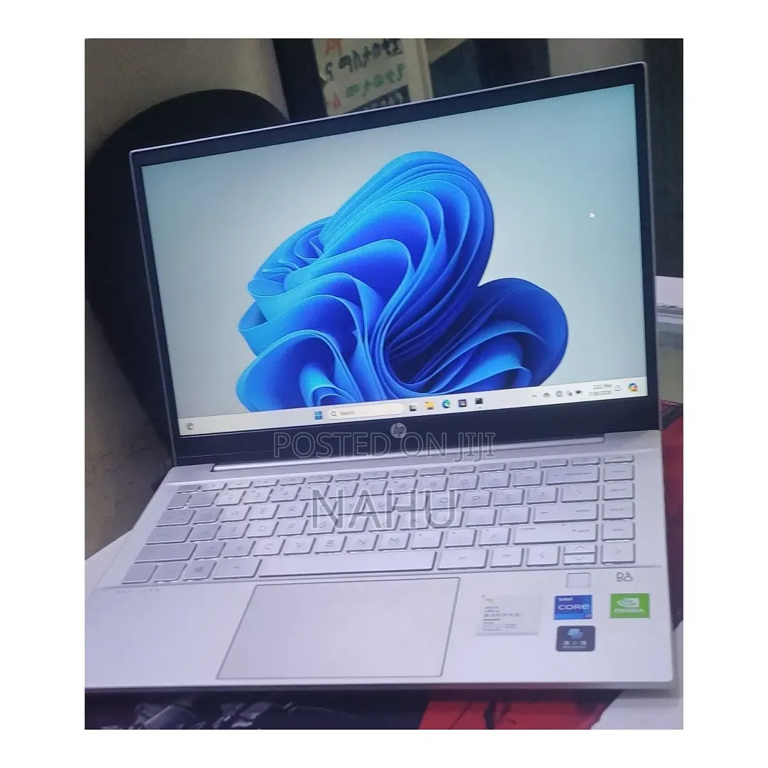 New Laptop HP Pavilion 14 16GB Intel Core i7 SSD 512GB