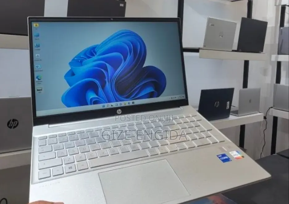New Laptop HP Pavilion 15 16GB Intel Core i7 SSD 512GB