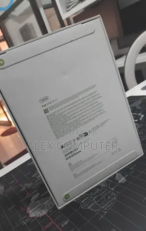New Apple iPad (2025) 128 GB