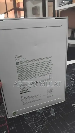 New Apple iPad (2025) 128 GB