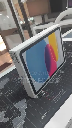 New Apple iPad (2025) 128 GB