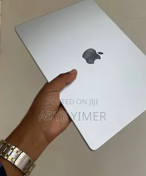 New Laptop Apple MacBook Pro 2024 M4 16GB Apple M4 SSD 512GB