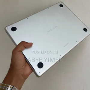 New Laptop Apple MacBook Pro 2024 M4 16GB Apple M4 SSD 512GB