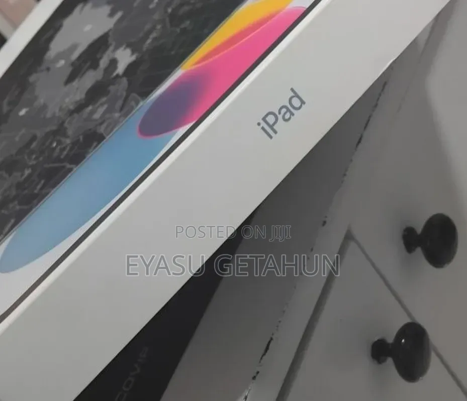 New Apple iPad (2025) 128 GB