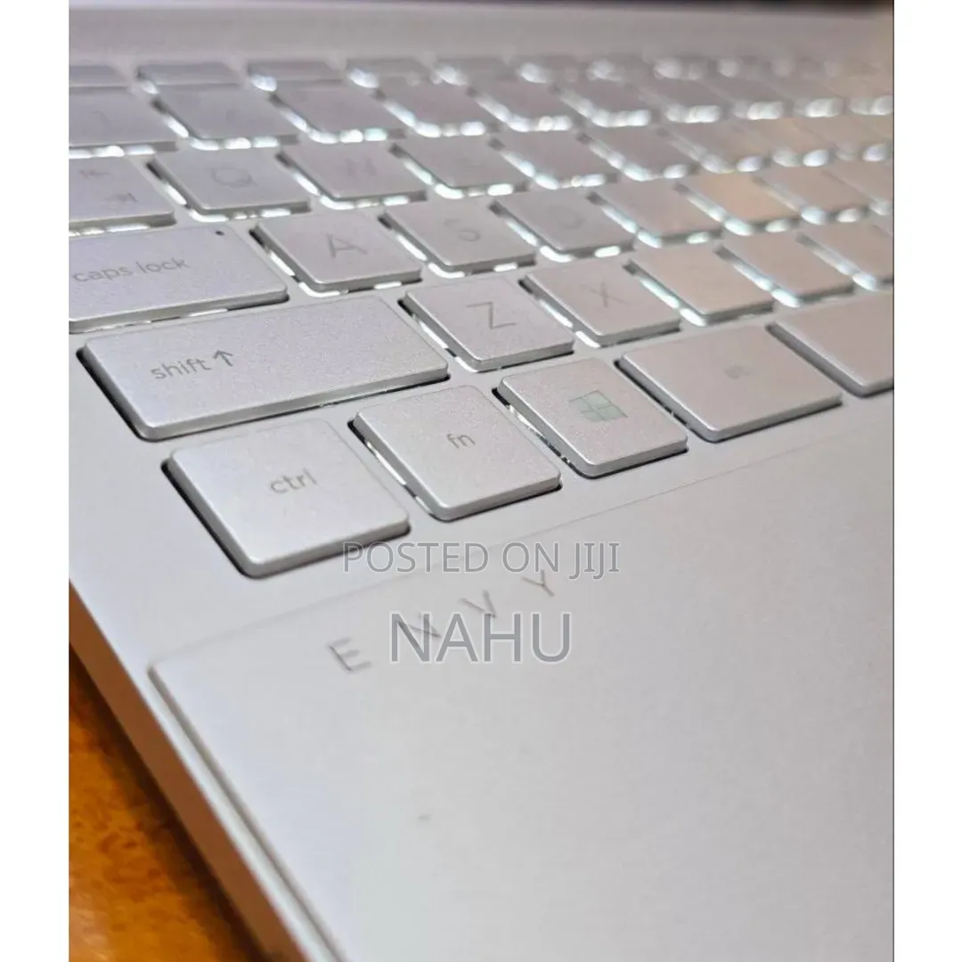 New Laptop HP Envy 14 16GB Intel Core i7 SSD 1T