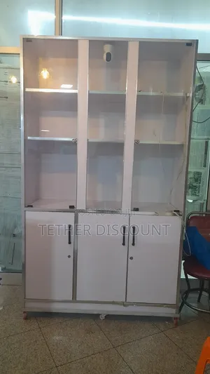 High Quality Display Cabinet, All Most New በቅርብ የተሰራ