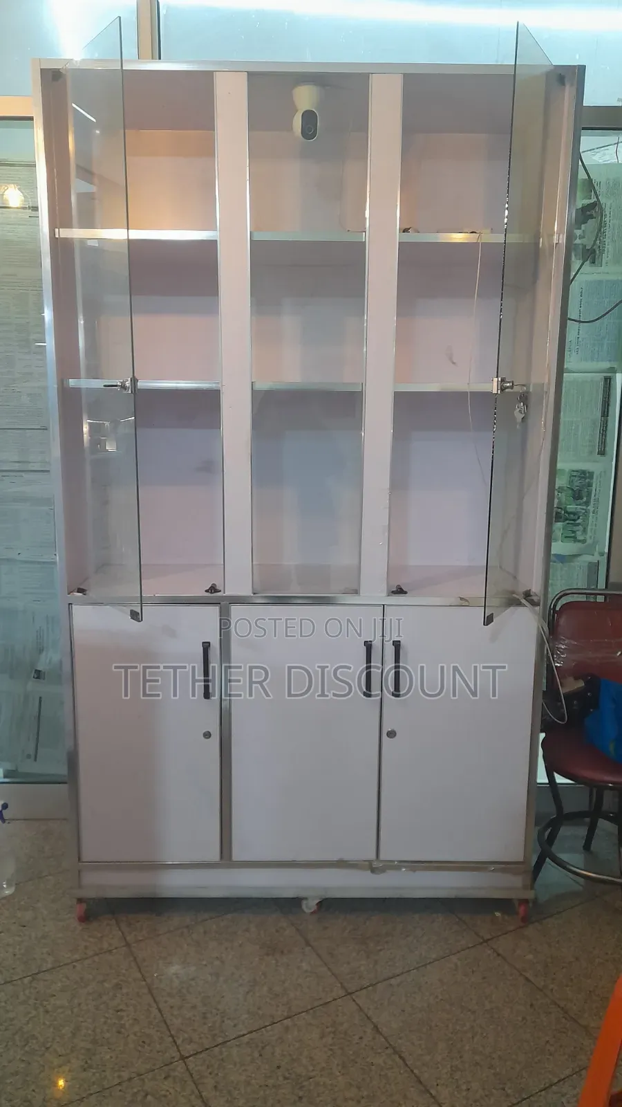 High Quality Display Cabinet, All Most New በቅርብ የተሰራ