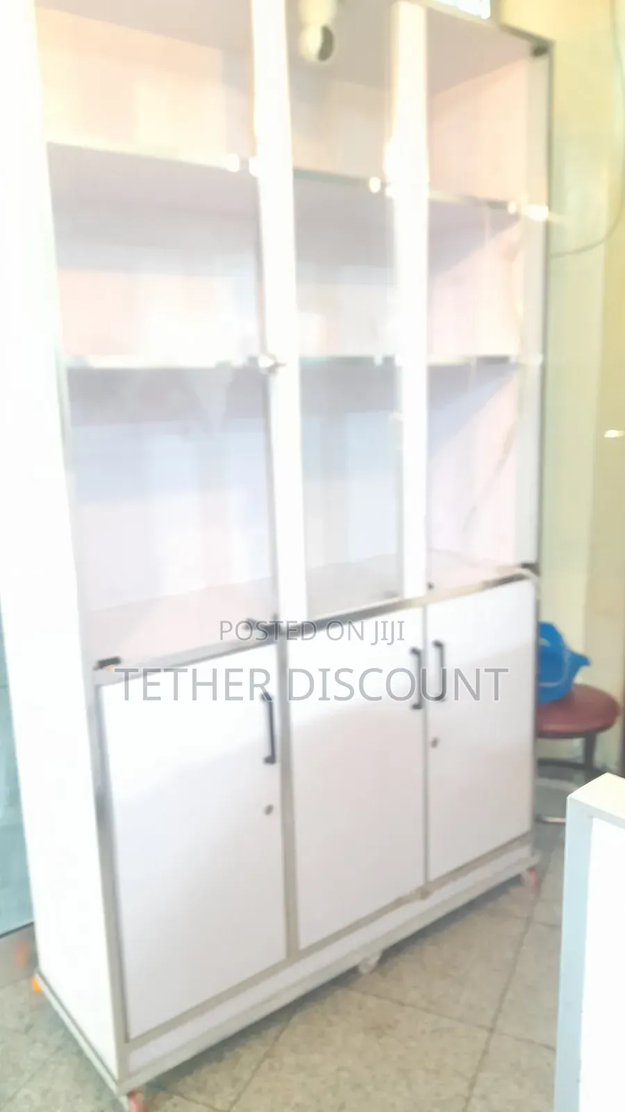 High Quality Display Cabinet, All Most New በቅርብ የተሰራ