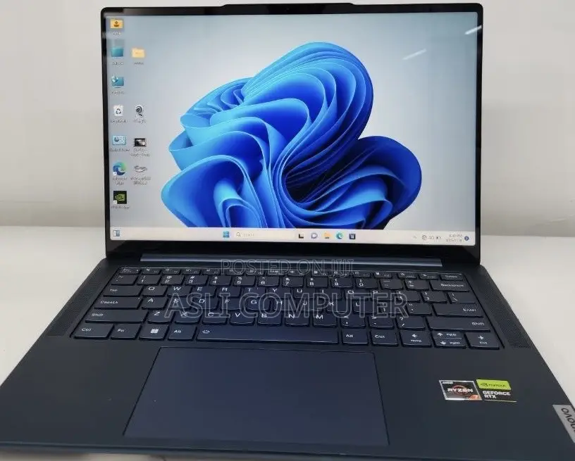 New Laptop Lenovo 16GB AMD Ryzen 7 SSD 512GB
