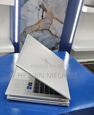 New Laptop HP EliteBook 840 G9 16GB Intel Core i5 SSD 512GB