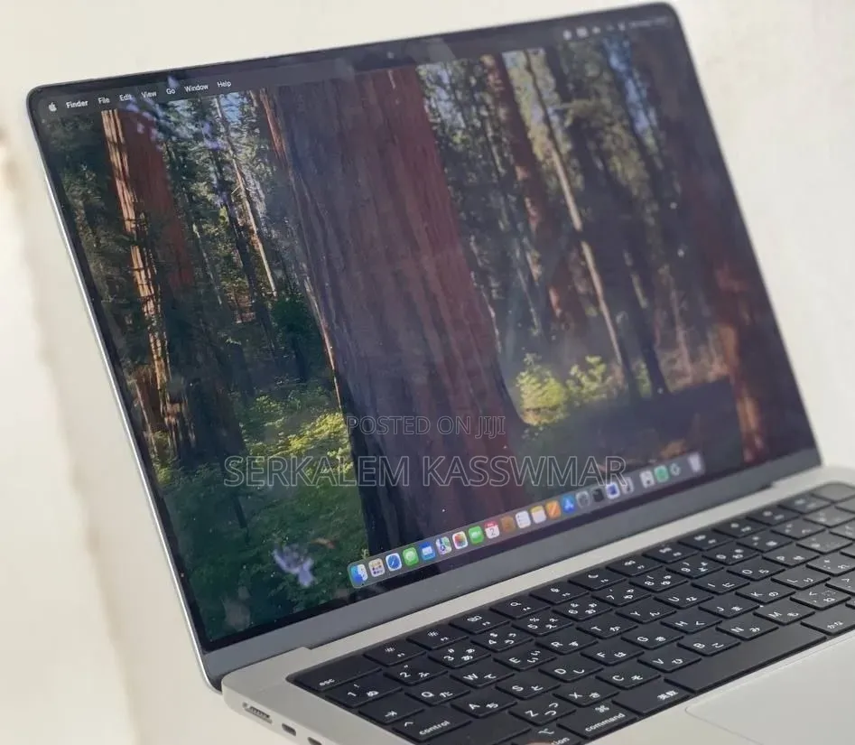 New Laptop Apple MacBook Pro 2024 M4 Pro 16GB Apple M4 Pro SSD 512GB
