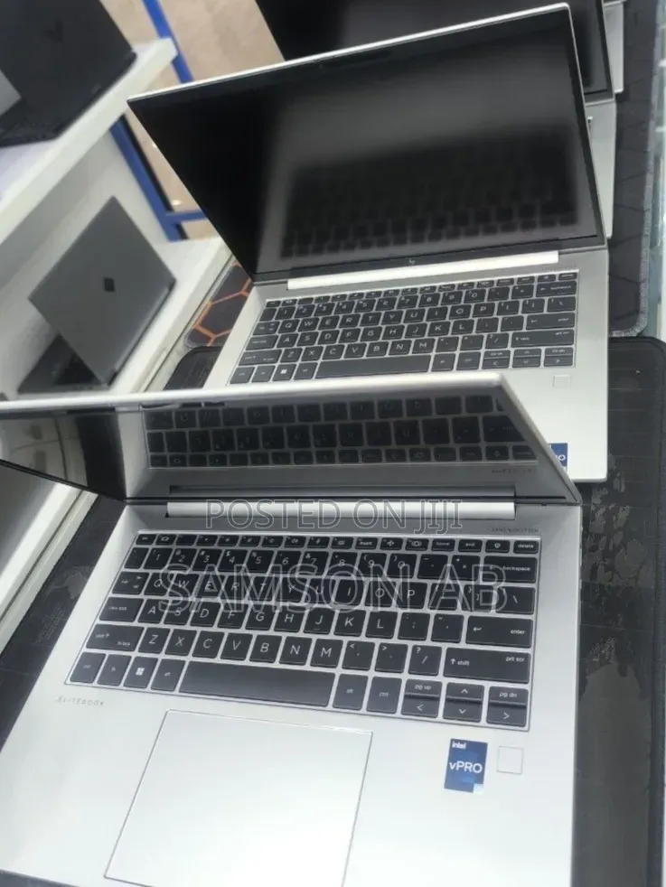 New Laptop HP EliteBook 840 10 16GB Intel Core i5 SSD 512GB