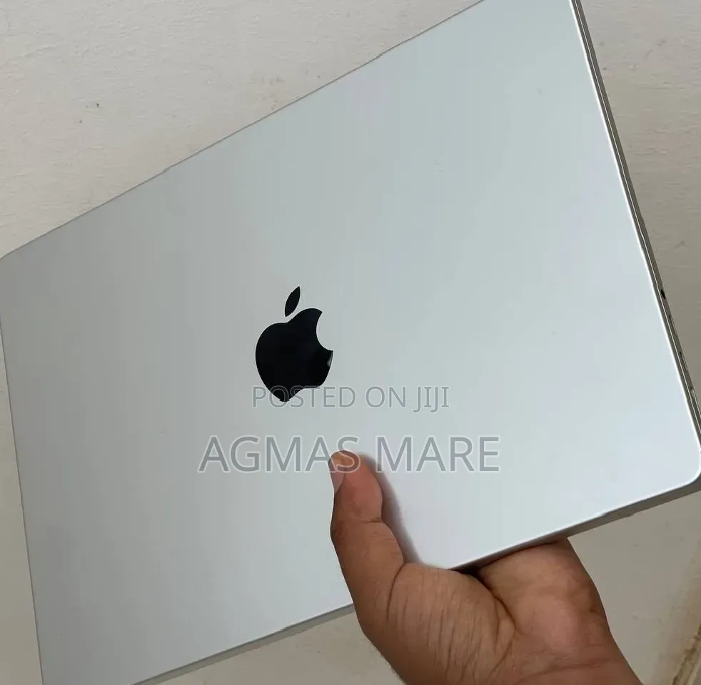 New Laptop Apple MacBook Pro 2024 M4 Pro 16GB Apple M4 Pro SSD 512GB