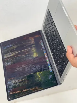 New Laptop Apple MacBook Pro 2024 M4 Pro 16GB Apple M4 Pro SSD 512GB
