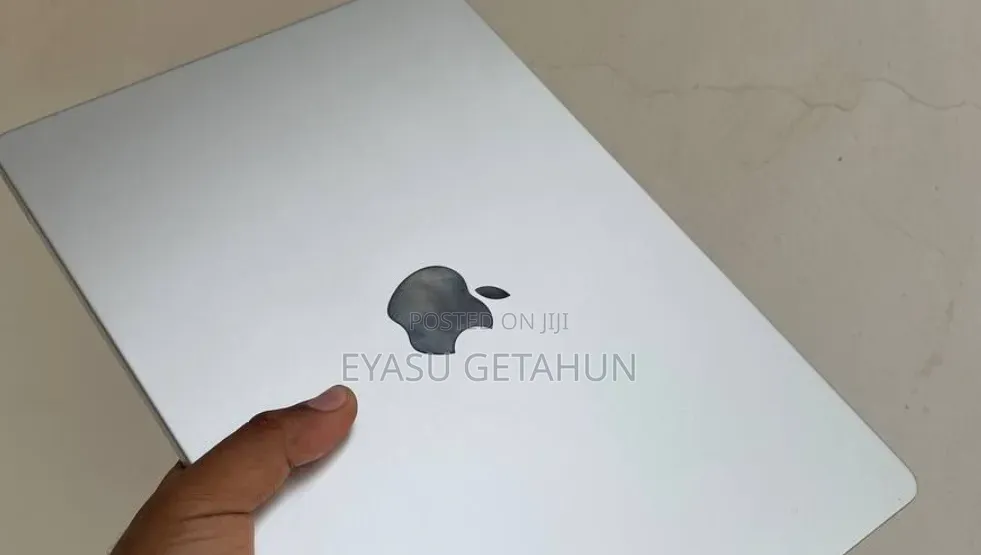 New Laptop Apple MacBook Pro 2024 M4 16GB Apple M4 Pro SSD 512GB