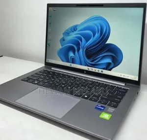 New Laptop HP ZBook Firefly G9 16GB Intel Core i7 SSD 512GB