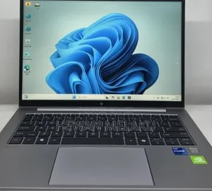 New Laptop HP ZBook Firefly G9 16GB Intel Core i7 SSD 512GB