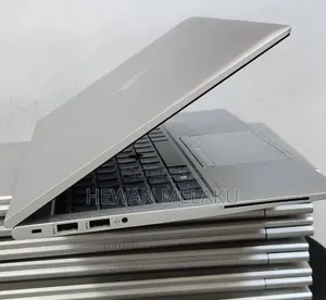 New Laptop HP EliteBook 840 G7 8GB Intel Core i5 SSD 512GB