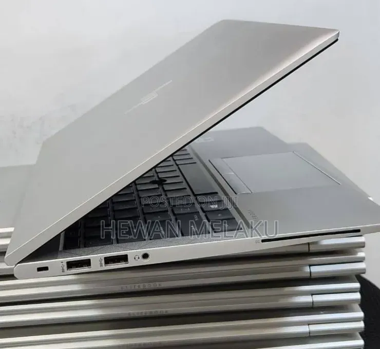 New Laptop HP EliteBook 840 G7 8GB Intel Core i5 SSD 512GB