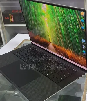 New Laptop Dell XPS 15 16GB Intel Core i7 SSD 512GB