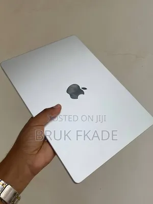 New Laptop Apple MacBook Pro 2024 M4 16GB Apple M4 SSD 512GB