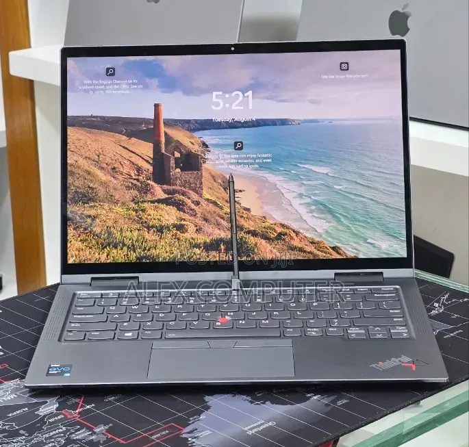New Laptop Lenovo ThinkPad X1 Yoga 16GB Intel Core i5 SSD 512GB
