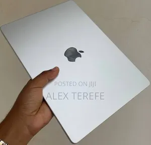 New Laptop Apple MacBook Pro 2024 M4 16GB Apple M4 Pro SSD 512GB